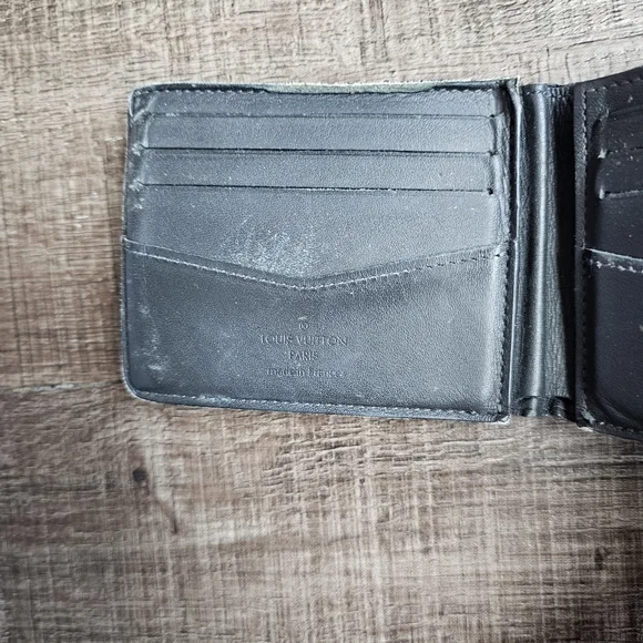 LOUIS VUITTON - wallet - Picture 8 of 14